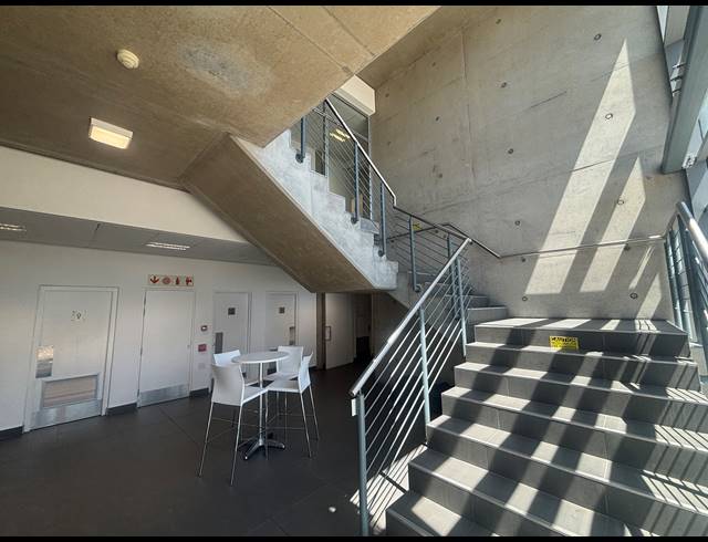 441M² OFFICE TO LET IN BLACKHEATH INDUSTRIAL